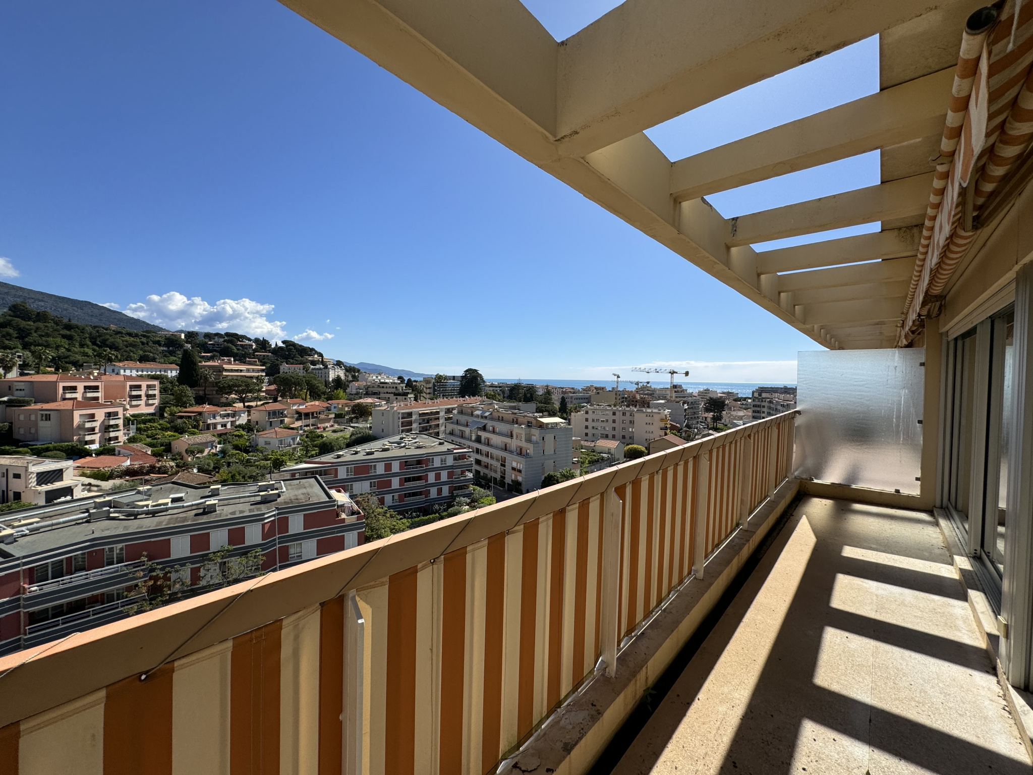 Vente Appartement 46m² 2 Pièces à Roquebrune-Cap-Martin (06190) - DAT-Immobilier
